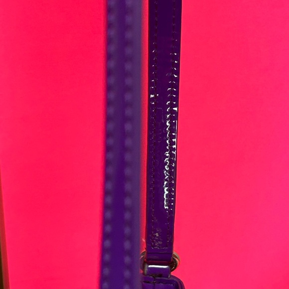 Kate Spade New York Purple Patent Circle-Embossed Shoulder Bag Approx. 9.5 x 5.5 - Picture 10 of 13